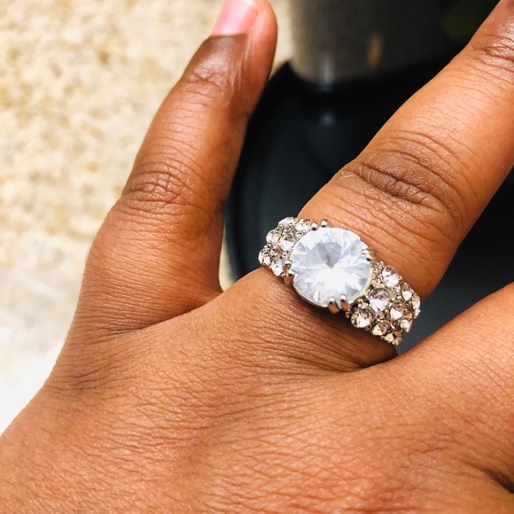 New 4cts AAA Cubic zircon wedding ring - Picture 4 of 5